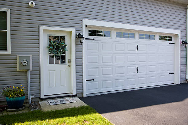 24/7 Emergency Garage Door Panel Replacement experts in Marysville, OH